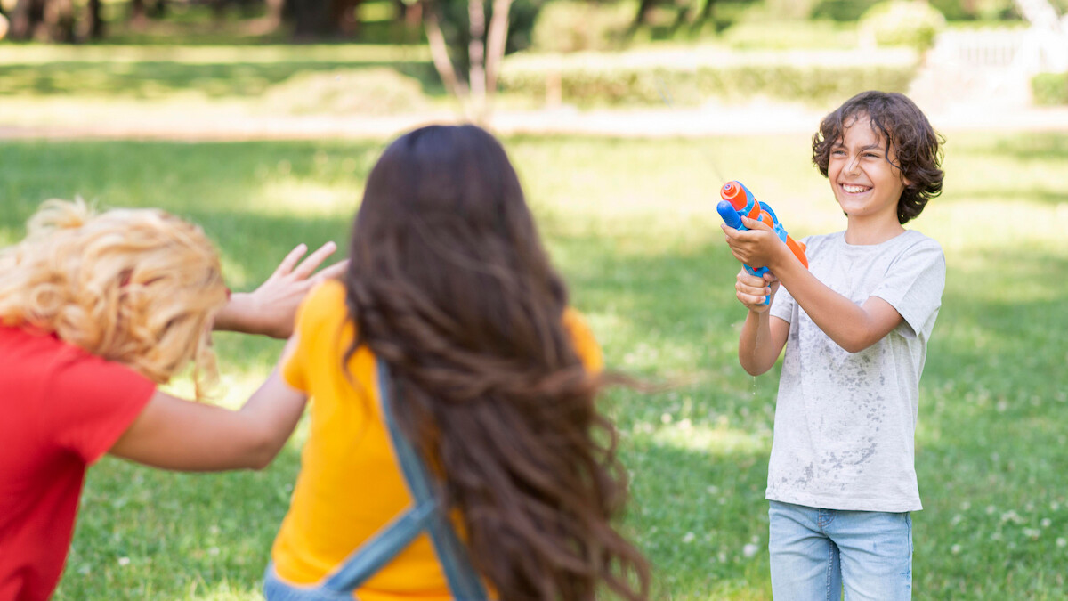 6 ideas de juegos acuáticos para disfrutar en familia en el jardín o terraza 6 ideas de juegos acuáticos para disfrutar en familia en el jardín o terraza